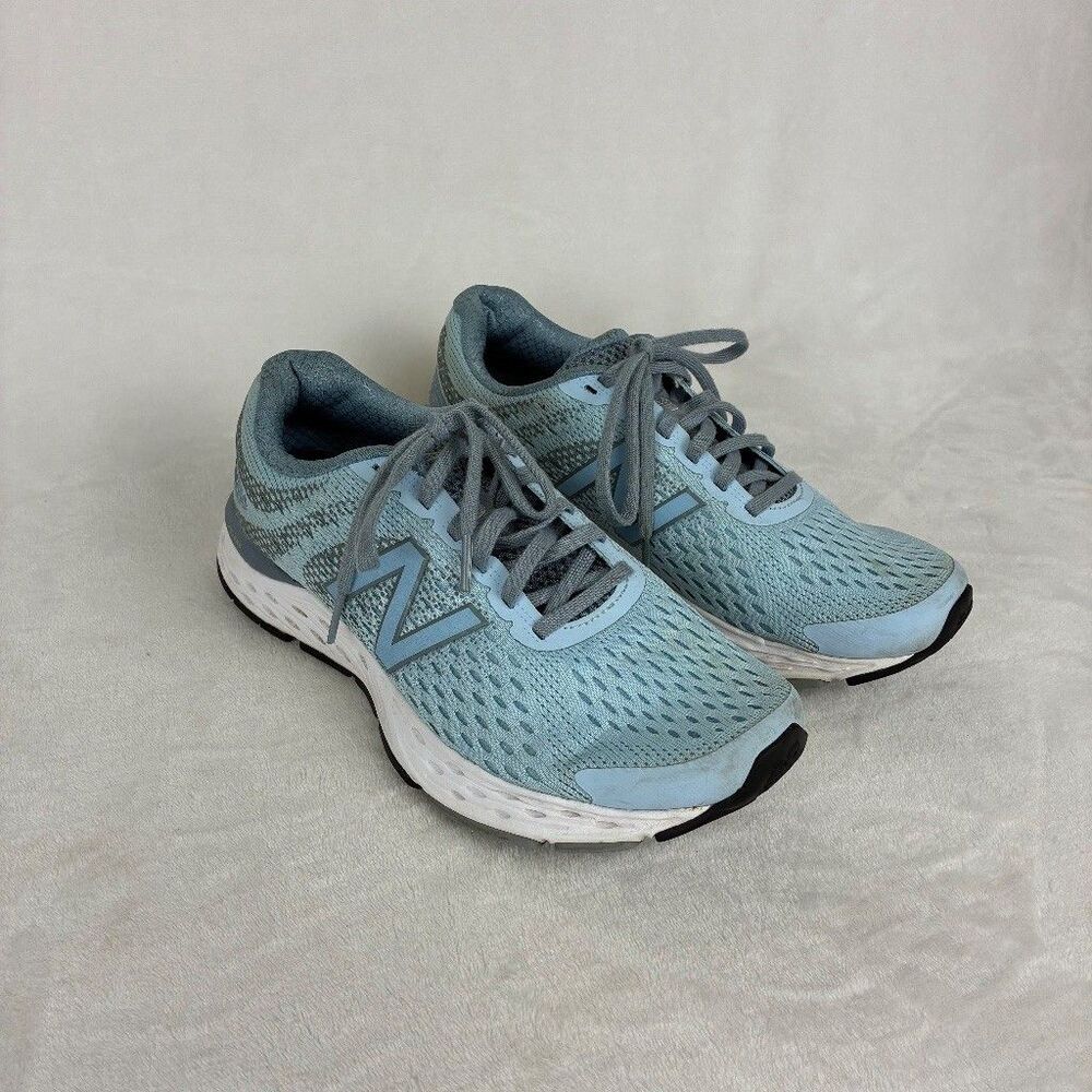 New Balance 680v6 Womens Size 8 Powder Blue Mesh Running Sneaker Athleisure